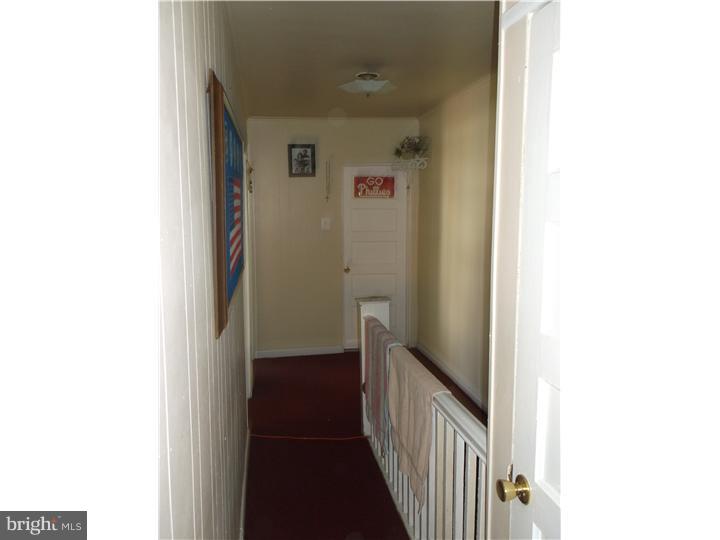7353 Dungan Road Philadelphia, PA 19111 - Photo 14 of 25 Hallway