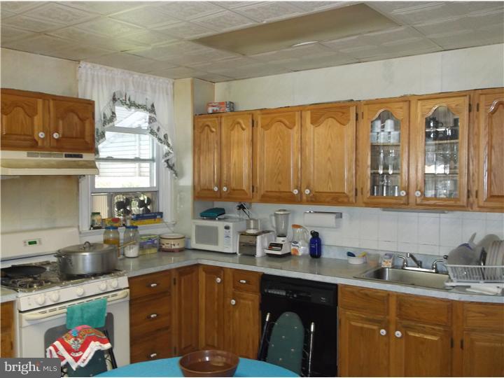 7353 Dungan Road Philadelphia, PA 19111 - Photo 5 of 25 Gallery Image 5