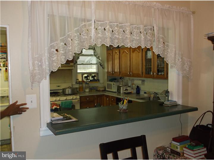 7353 Dungan Road Philadelphia, PA 19111 - Photo 6 of 25 Gallery Image 6