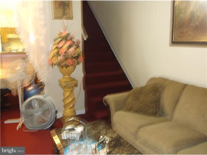 7353 Dungan Road Philadelphia, PA 19111 - Photo 7 of 25 Gallery Image 7