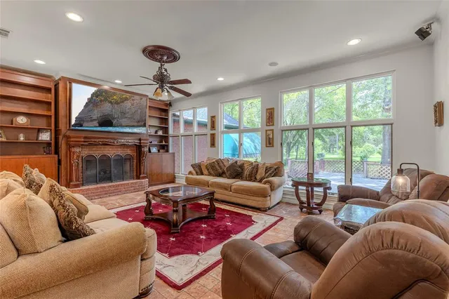 $1,400,000 | 1 Creekside Drive, Greenville, TX 75402