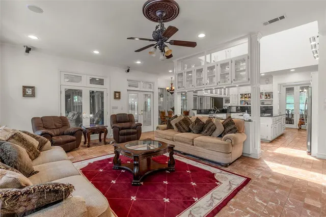 $1,400,000 | 1 Creekside Drive, Greenville, TX 75402