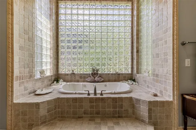 $1,400,000 | 1 Creekside Drive, Greenville, TX 75402