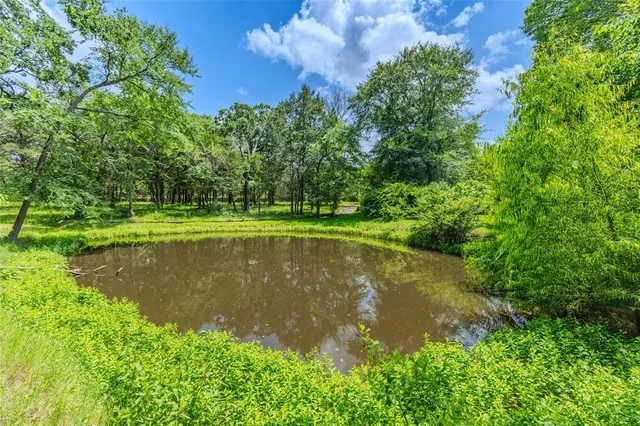 $1,400,000 | 1 Creekside Drive, Greenville, TX 75402