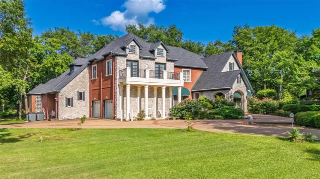 $1,400,000 | 1 Creekside Drive, Greenville, TX 75402