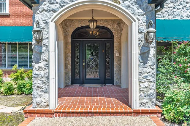 $1,400,000 | 1 Creekside Drive, Greenville, TX 75402