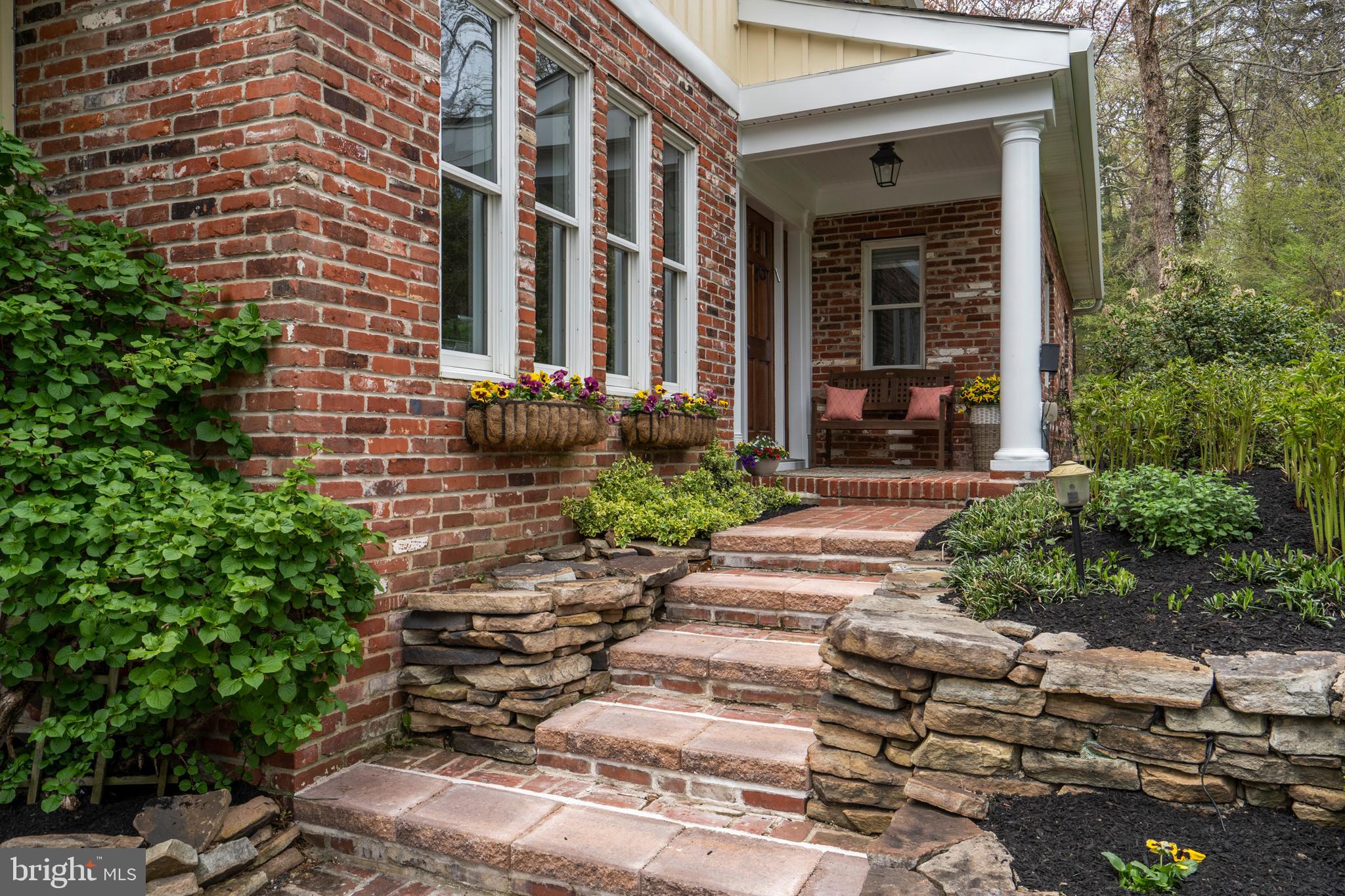 65 Crestline Road Wayne, PA 19087 - Photo 4 of 52 Storybook entryway