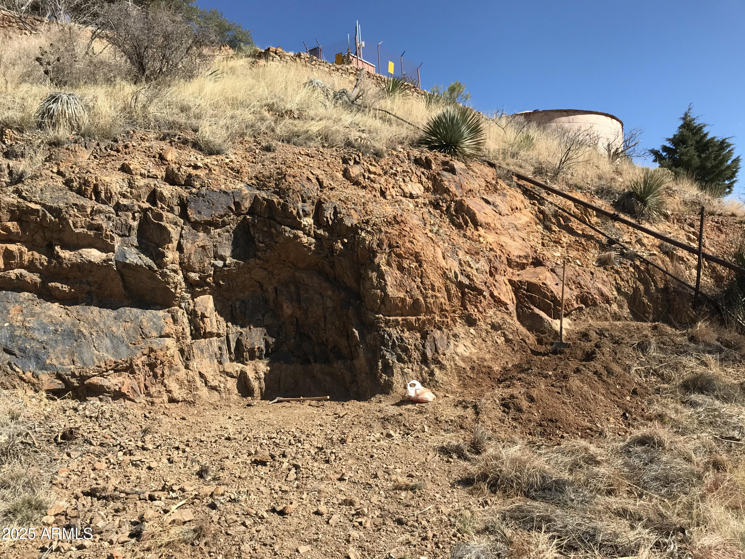 127 High Road, Unit 42 Bisbee, AZ 85603 - Photo 25 of 38 a view of a yard