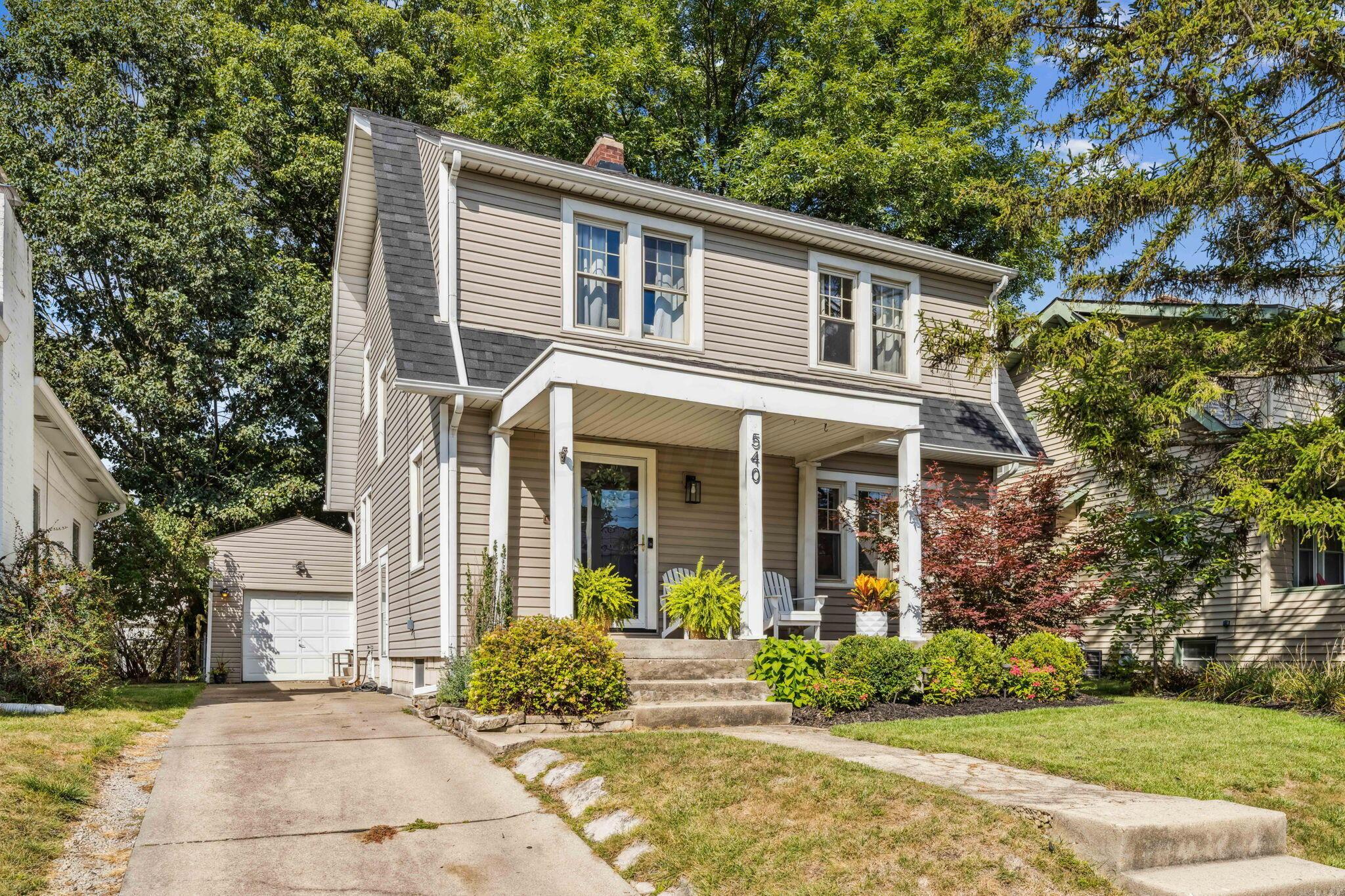 540 East Weber Road Columbus, OH 43202 - Photo 3 of 56 3-web-or-mls-540-e-weber-rd