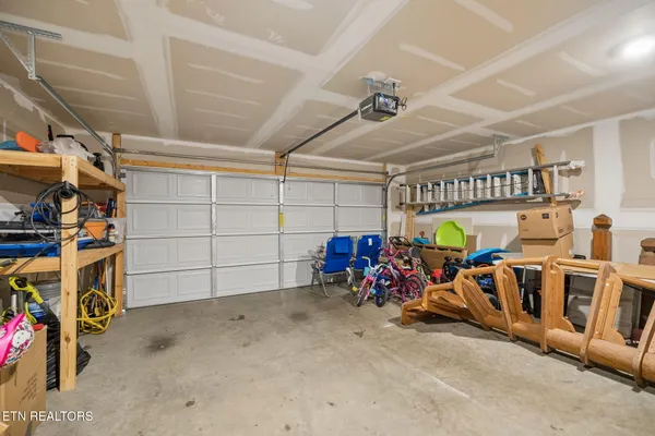 $369,900 | 1116 Janice Lane, Talbott, TN 37877