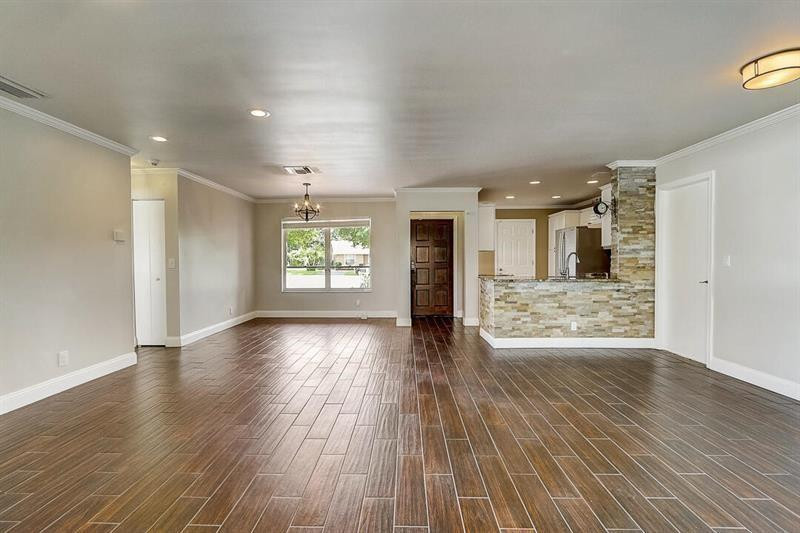 9387 Richmond Circle Boca Raton, FL 33434 - Photo 5 of 15 Photo 5