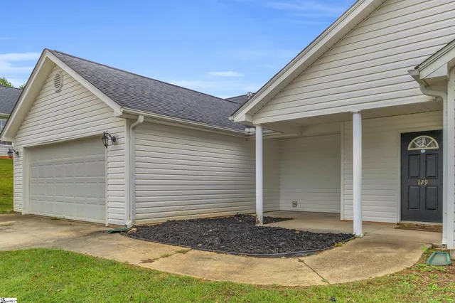$339,500 | 129 St James Court, Anderson, SC 29621