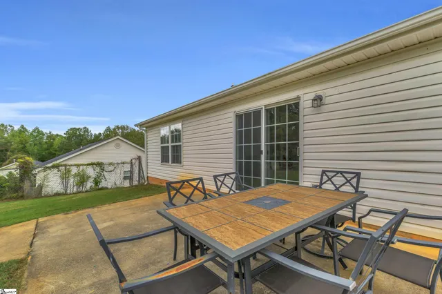 $339,500 | 129 St James Court, Anderson, SC 29621