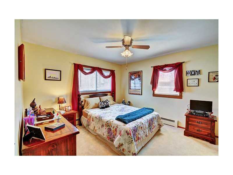 14 Paupock Run Westerly, RI 02891 - Photo 16 of 25 Bedroom.