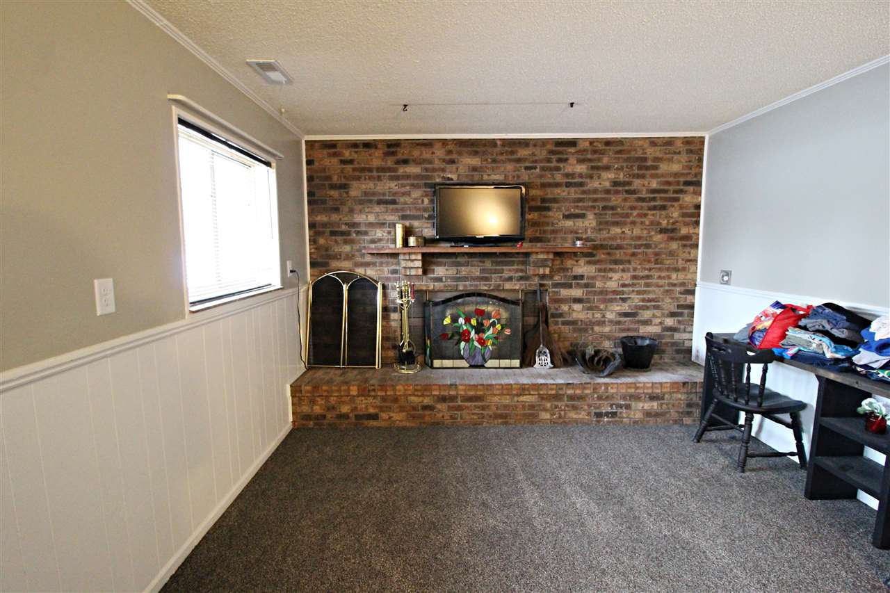 8260 East Coldwater Road Davison, MI 48423 - Photo 21 of 32 50032149-20.JPG
