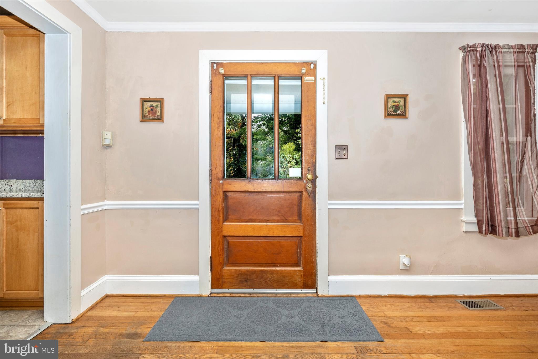 2733 Thurston Road Frederick, MD 21704 - Photo 4 of 49
