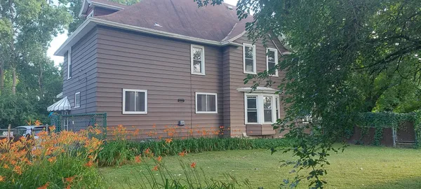 $575,000 | 1025 Oneida Street, Menasha, WI 54952