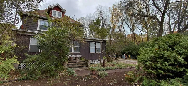 $575,000 | 1025 Oneida Street, Menasha, WI 54952