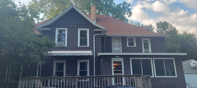 $575,000 | 1025 Oneida Street, Menasha, WI 54952