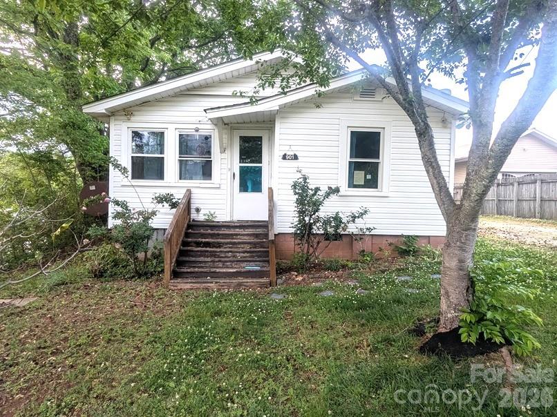 901 State Street, Unit EXT Marion, NC 28752 - Photo 1 of 19