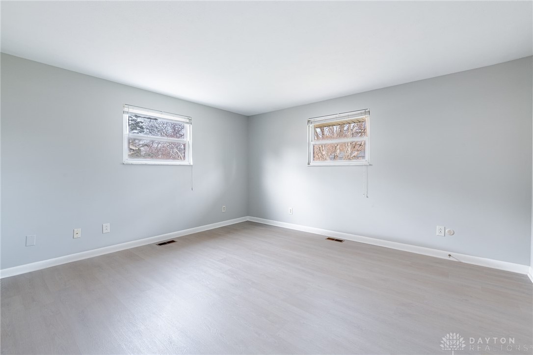5672 Overbrooke Road Kettering, OH 45440 - Photo 16 of 25 Gallery Image 16