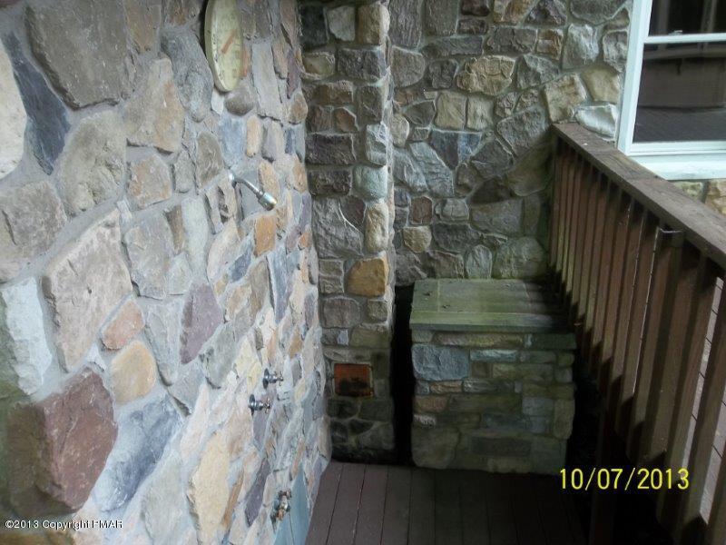 130 Donaldson Road Cresco, PA 18326 - Photo 4 of 20 a bathroom with a shower