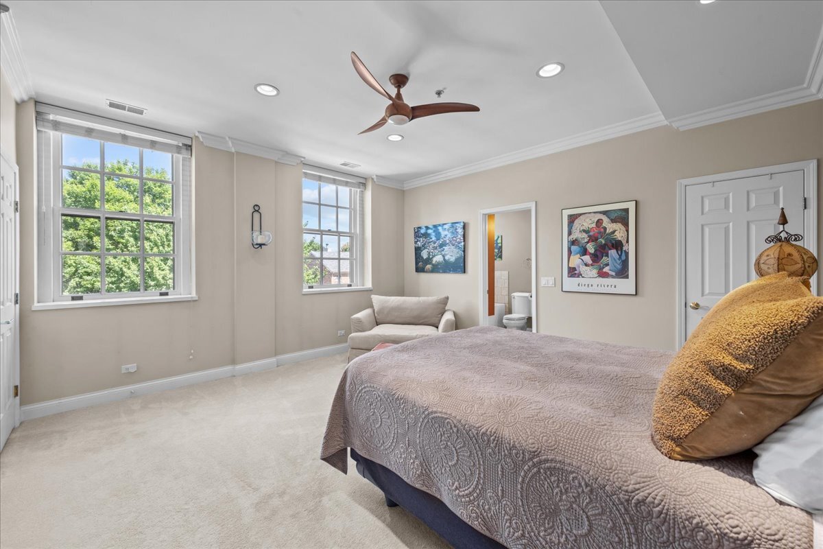 25 Ronan Road, Unit 204 Highwood, IL 60040 - Photo 16 of 31 Gallery Image 16