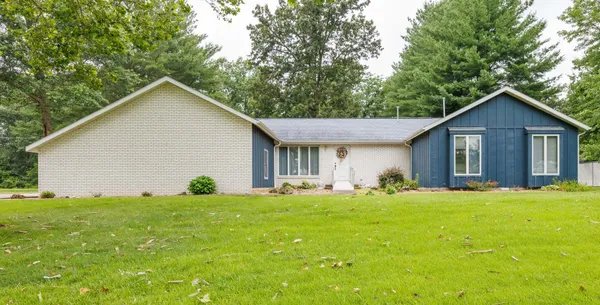 $280,000 | 2405 South Washington Street, Salem, IL 62881
