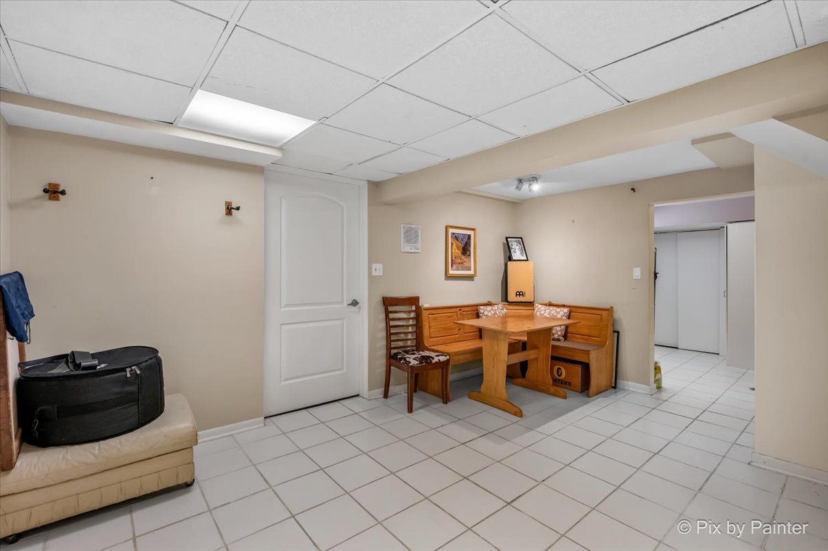 4N260 Walter Road Addison, IL 60101 - Photo 32 of 53