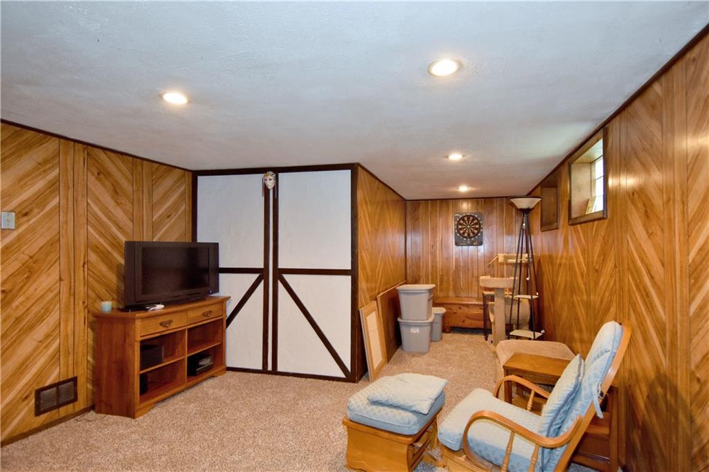 104 Raleigh Court Pittsburgh, PA 15237 - Photo 14 of 20 Gallery Image 14