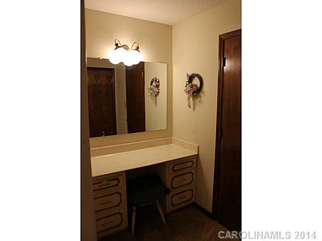 4203 Springview Drive Dallas, NC 28034 - Photo 14 of 16 Gallery Image 14