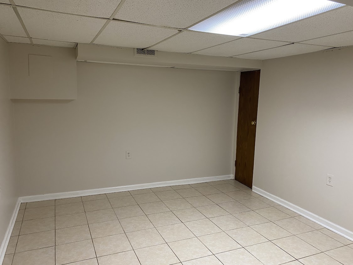 459 West Butterfield Road Elmhurst, IL 60126 - Photo 13 of 17 a view of a room