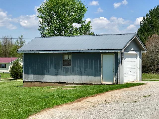 2207 Doran Road Sparta, TN 38583 - Photo 13 of 14 Outbuilding