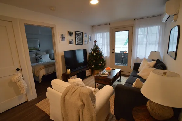 $2,300 | 5 West Dane Street, Unit 4, Beverly, MA 01915