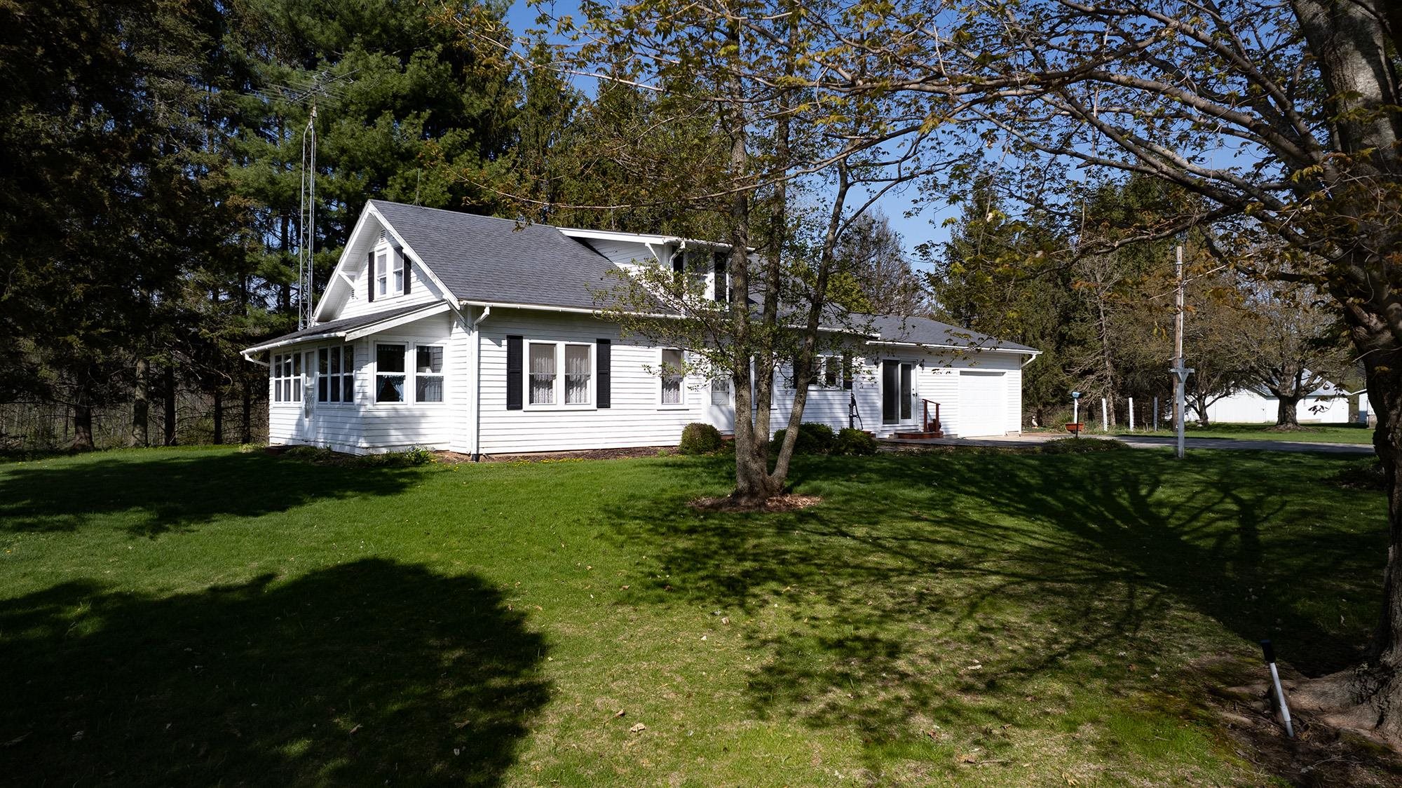 7129 Mill Road Mount Carroll, IL 61053 - Photo 4 of 53 Gallery Image 4