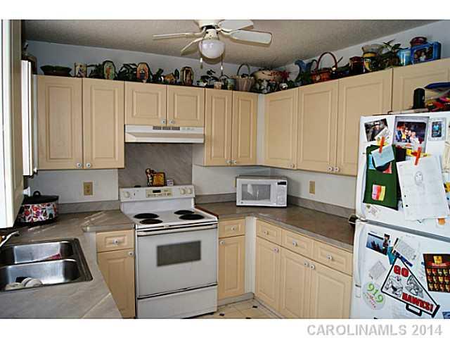 6207 Sullins Road Charlotte, NC 28214 - Photo 5 of 10