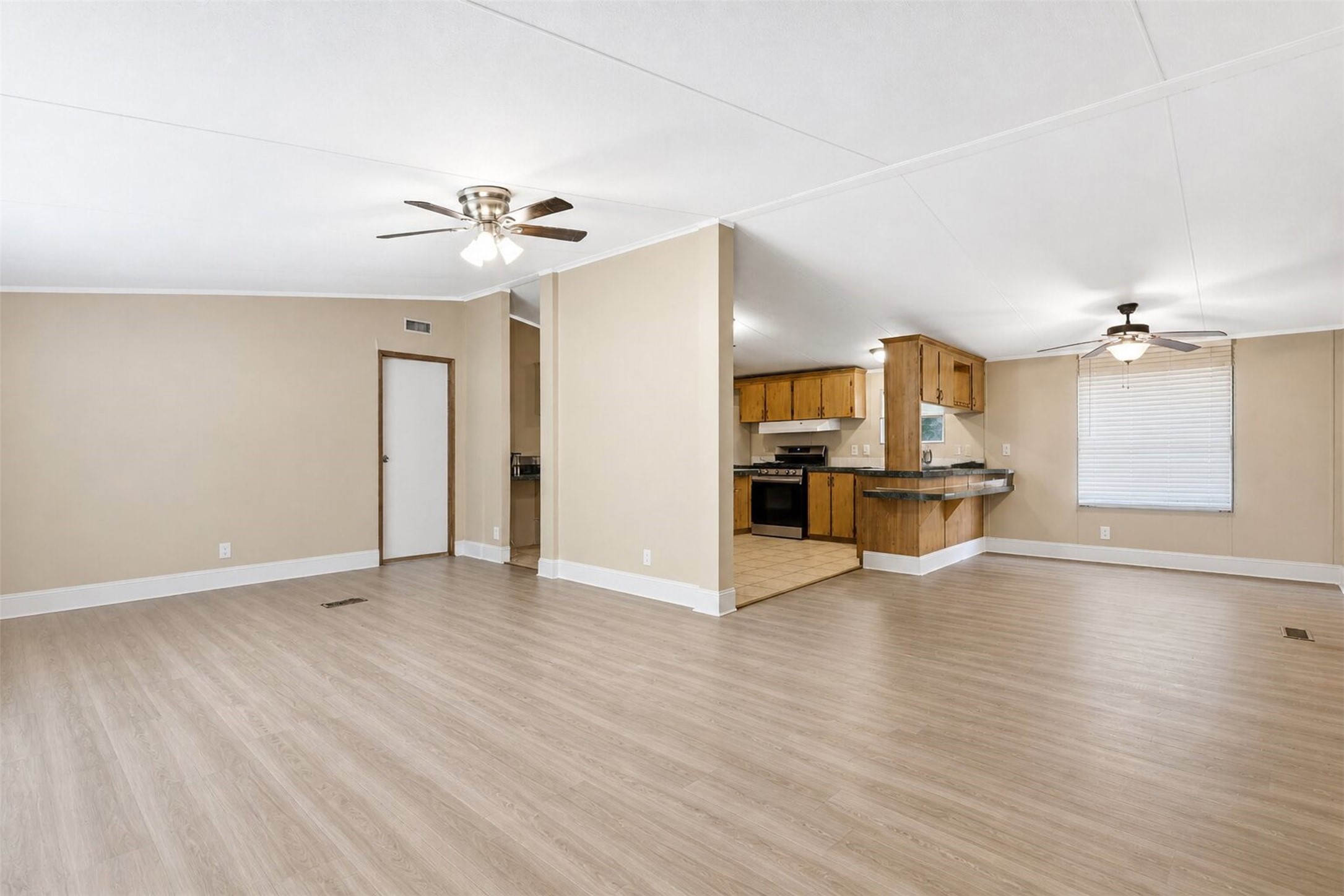 15648 South Tram Road Splendora, TX 77372 - Photo 6 of 33