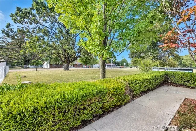 $399,000 | 749 Hwy D, Kaiser, MO 65047