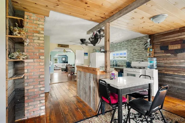 $195,000 | 5927-46 46th, Durhamville, NY 13054