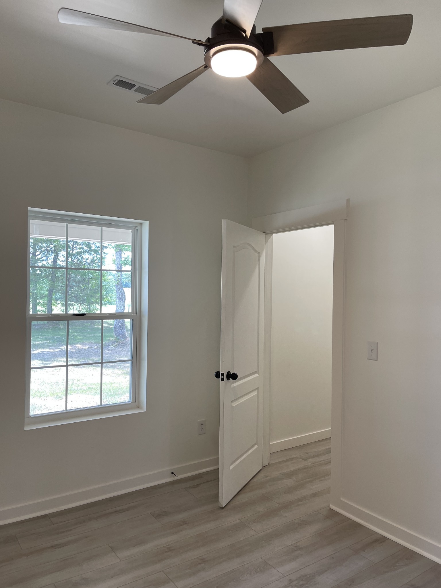 400 Simmons Branch Road Centerville, TN 37033 - Photo 14 of 22 Gallery Image 14