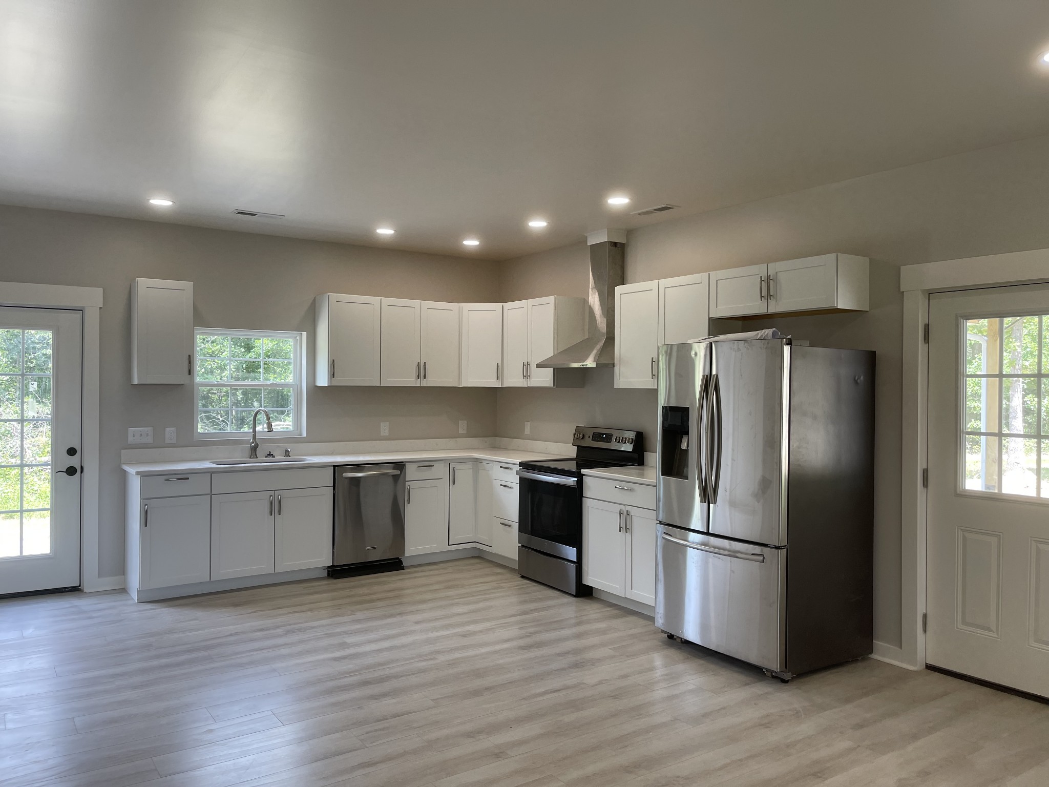 400 Simmons Branch Road Centerville, TN 37033 - Photo 3 of 22 Gallery Image 3