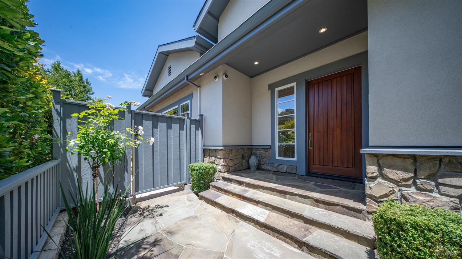 21 Eye Street San Rafael, CA 94901 - Photo 8 of 92