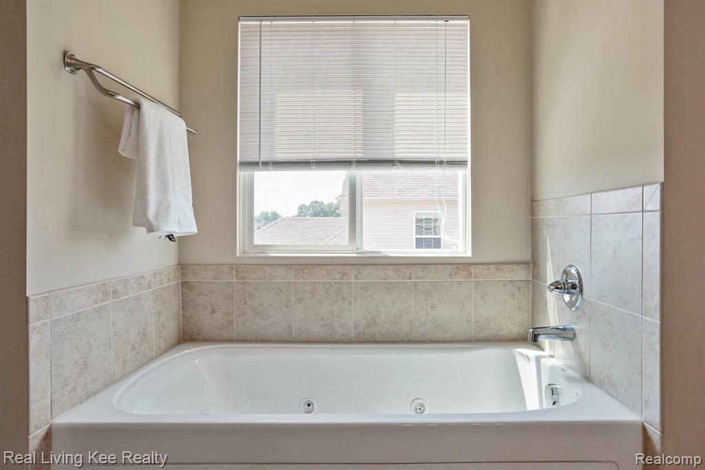 3175 Wren Lane Rochester Hills, MI 48309 - Photo 29 of 46