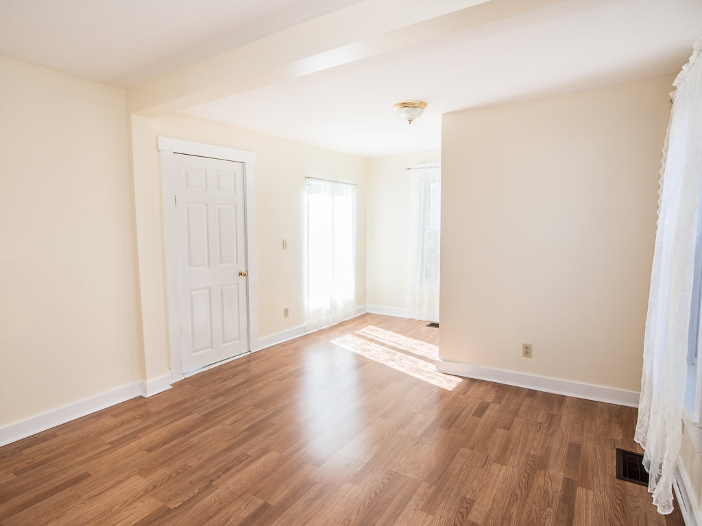 64 Winter Street Rochester, NH 03867 - Photo 4 of 22