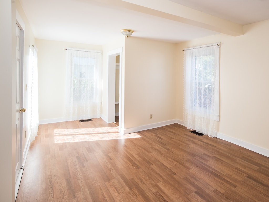 64 Winter Street Rochester, NH 03867 - Photo 5 of 22