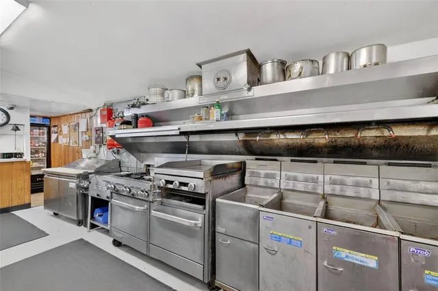 $1,200,000 | Undisclosed Address, Lake Panasoffkee, FL 33538