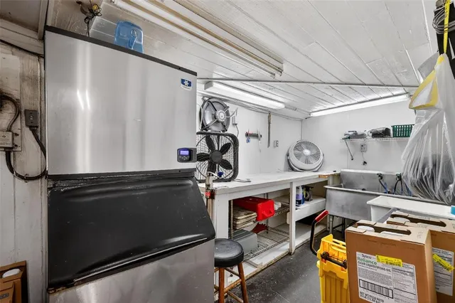 $1,200,000 | Undisclosed Address, Lake Panasoffkee, FL 33538