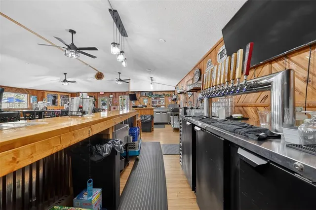 $1,200,000 | Undisclosed Address, Lake Panasoffkee, FL 33538