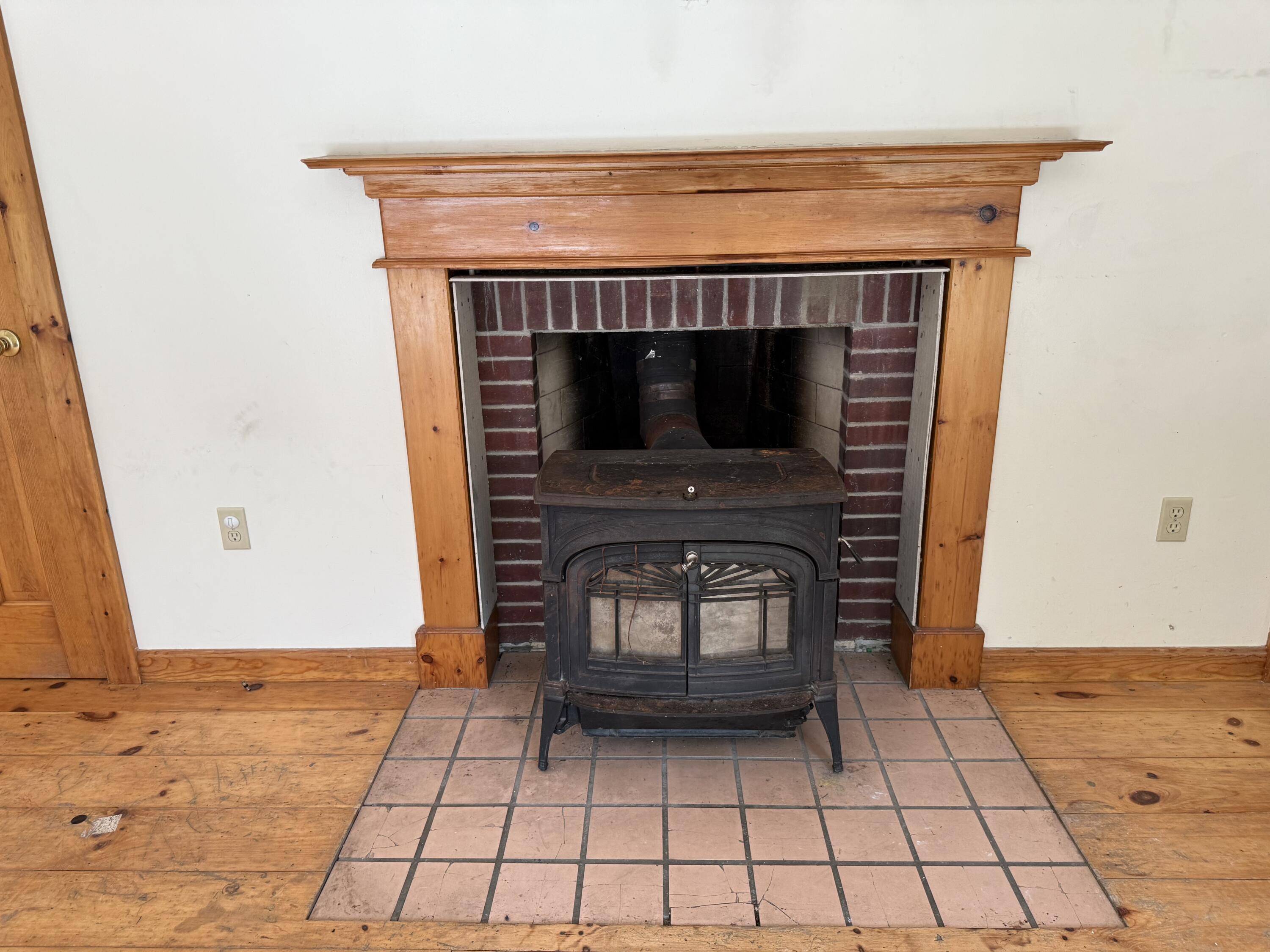 19 Rob Clark Street Winterport, ME 04496 - Photo 13 of 26 IMG_1096