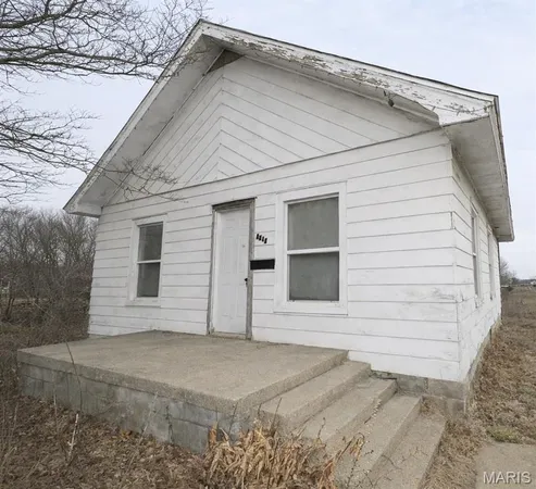 $25,000 | 1001 North Poplar Street, Centralia, IL 62801